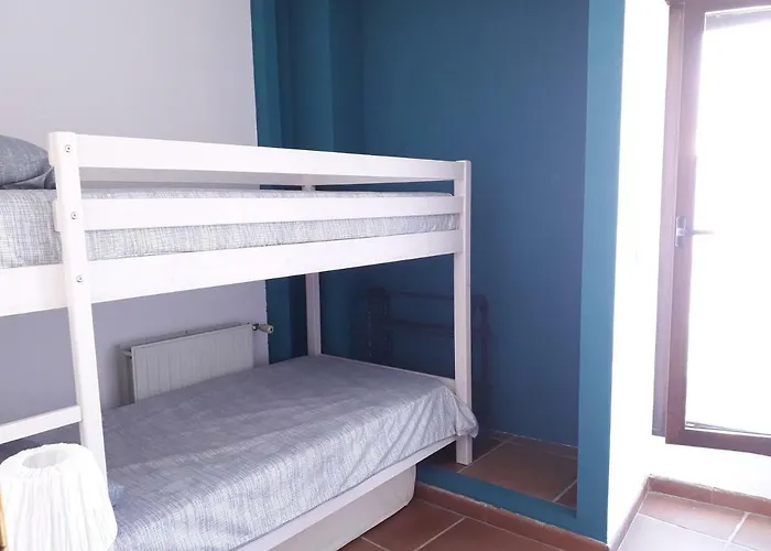 Piso Blanco Apartment